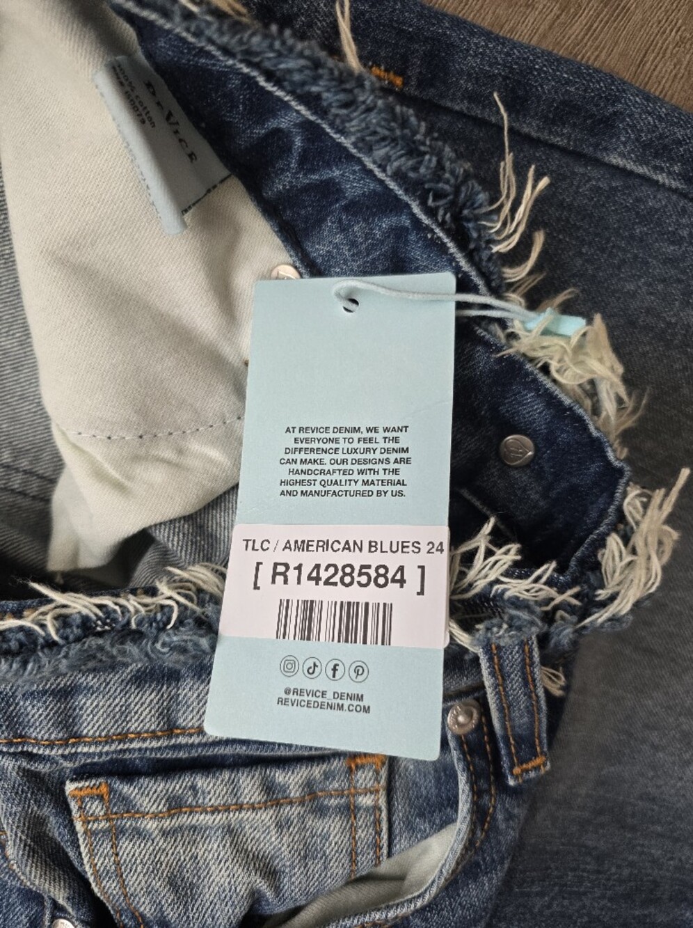 Revice Denim Wide-leg Baggy Jeans Frayed Skater New With Tags Size 24 - Picture 10 of 12